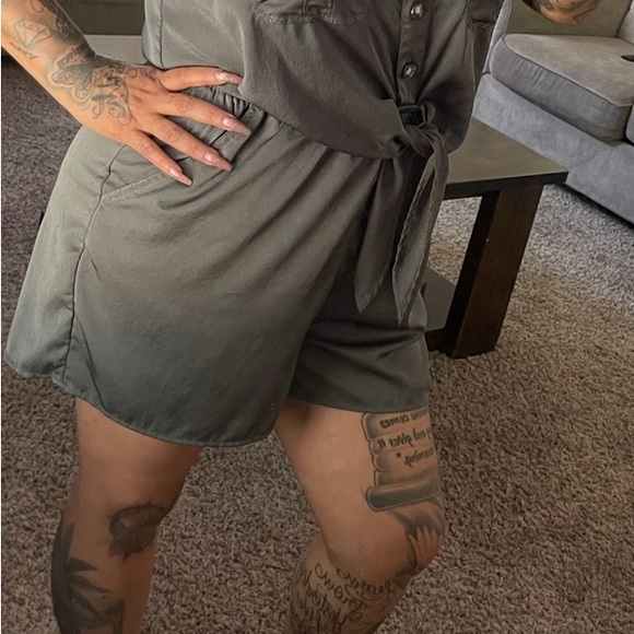 Romper - Picture 5 of 5